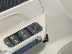 2022款 EQB 260