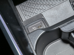 2022款 EQB 260