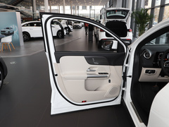 2022款 EQA 260