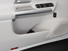 2022款 EQA 260