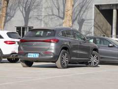2022款 EQA 260