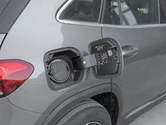 2022款 EQA 260