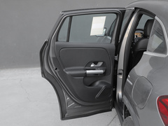 2022款 EQA 260