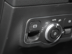 2022款 EQA 260