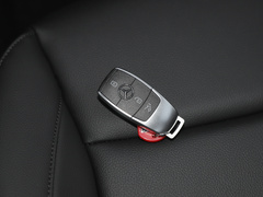 2022款 EQA 260