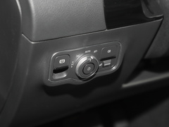 2022款 EQA 260