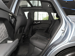 2022款 50 e-tron quattro 先享版
免税
