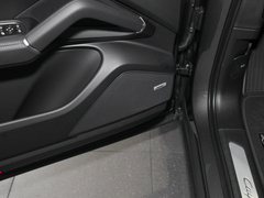 2023款 Cayenne E-Hybrid 2.0T