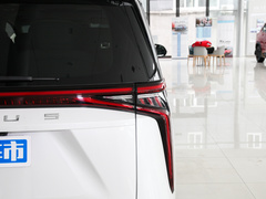 2022款 2.0T 星际六座版