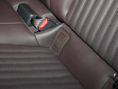 2023款 2.0T 后驱旗舰型