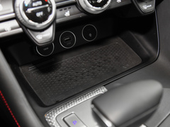 2023款 2.0T 后驱旗舰型