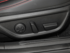 2023款 2.0T 后驱旗舰型