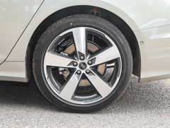 2023款 45 TFSI 臻选致雅型