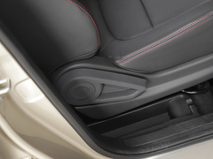2022款 1.5L 手动小萌