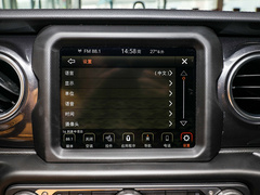 2022款 2.0T 高地丛林绿限量版
