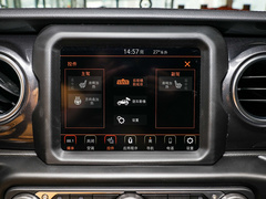 2022款 2.0T 高地丛林绿限量版