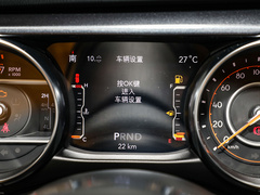 2022款 2.0T 高地丛林绿限量版
