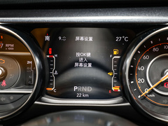 2022款 2.0T 高地丛林绿限量版
