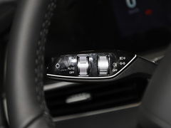 2022款 390T 两驱天穹版 5座