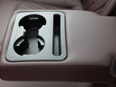 2022款 390T 两驱浩瀚版 5座