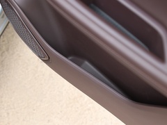 2022款 390T 两驱浩瀚版 5座