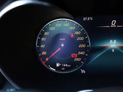 2022款 改款三 GLC 260 L 4MATIC 动感型