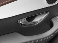 2022款 改款三 GLC 260 L 4MATIC 动感型