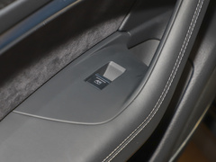 2022款 55 TFSI quattro 尊享型