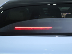 2022款 700km 长续航后驱版