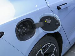 2022款 700km 长续航后驱版