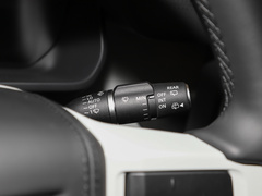 2023款 改款 90 2.0T P300 X-DYNAMIC HSE