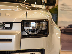 2023款 改款 90 3.0T P400 XS