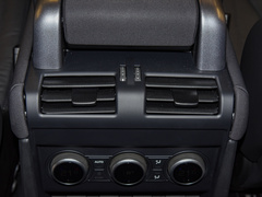 2023款 改款 90 3.0T P400 XS