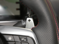 2023款 P300 硬顶版 R-DYNAMIC BLACK