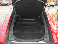 2023款 P300 硬顶版 R-DYNAMIC BLACK