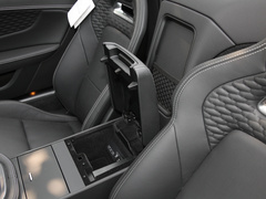 2023款 P300 敞篷版 R-DYNAMIC BLACK