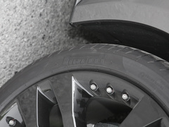 2023款 P300 敞篷版 R-DYNAMIC BLACK