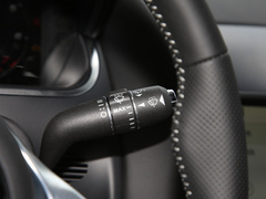 2023款 P300 敞篷版 R-DYNAMIC BLACK