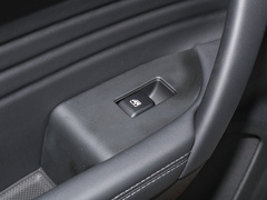 2022款 1.6L 手动豪华版