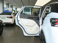 2022款 1.5L 灵动猫猫版