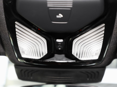 2022款  M40i