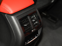 2022款  M40i