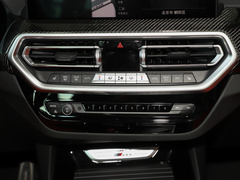 2022款  M40i