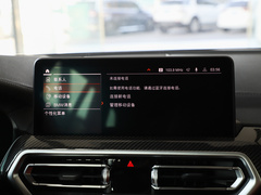 2022款  M40i