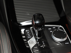 2022款  M40i