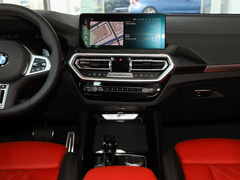 2022款  M40i