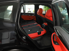 2022款  M40i