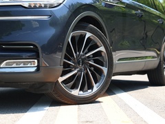 2022款 3.0T V6 四驱行政版