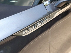 2022款 3.0T V6 四驱行政版