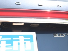 2022款 3.0T V6 四驱行政版